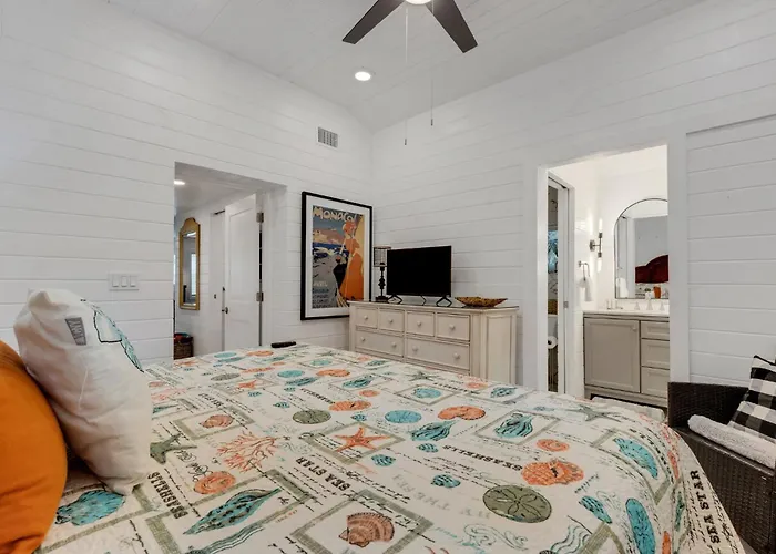 Coastal Breeze - Pool Home! *