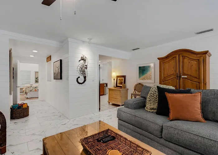 Coastal Breeze - Pool Home! * Clearwater Beach